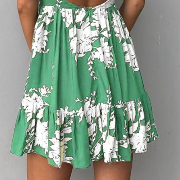 NWT Flowered Sun Dress With Tie Detail - Picture 5 of 8
